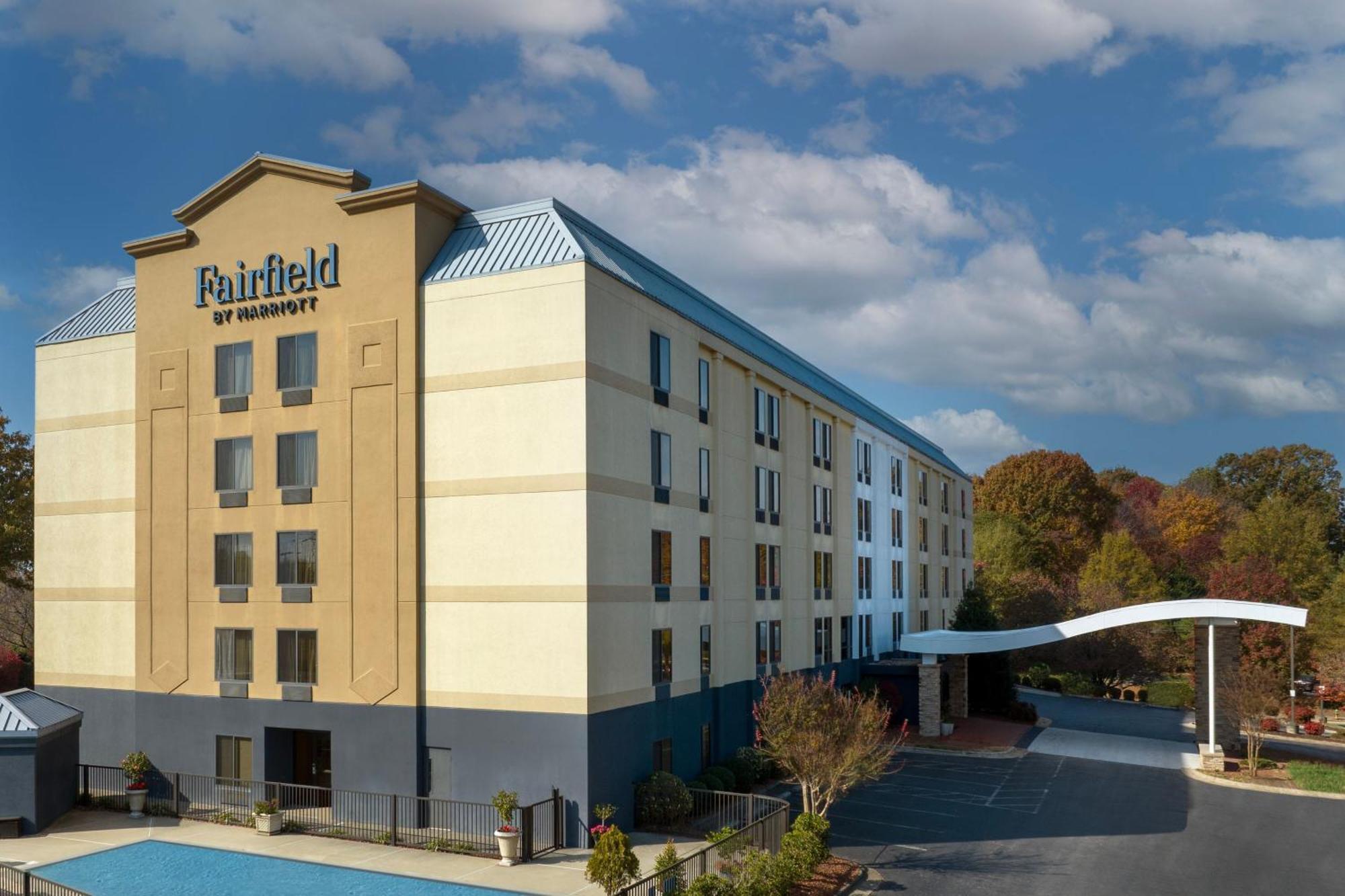 Fairfield Inn And Suites By Marriott Winston Salem/Hanes Exterior photo