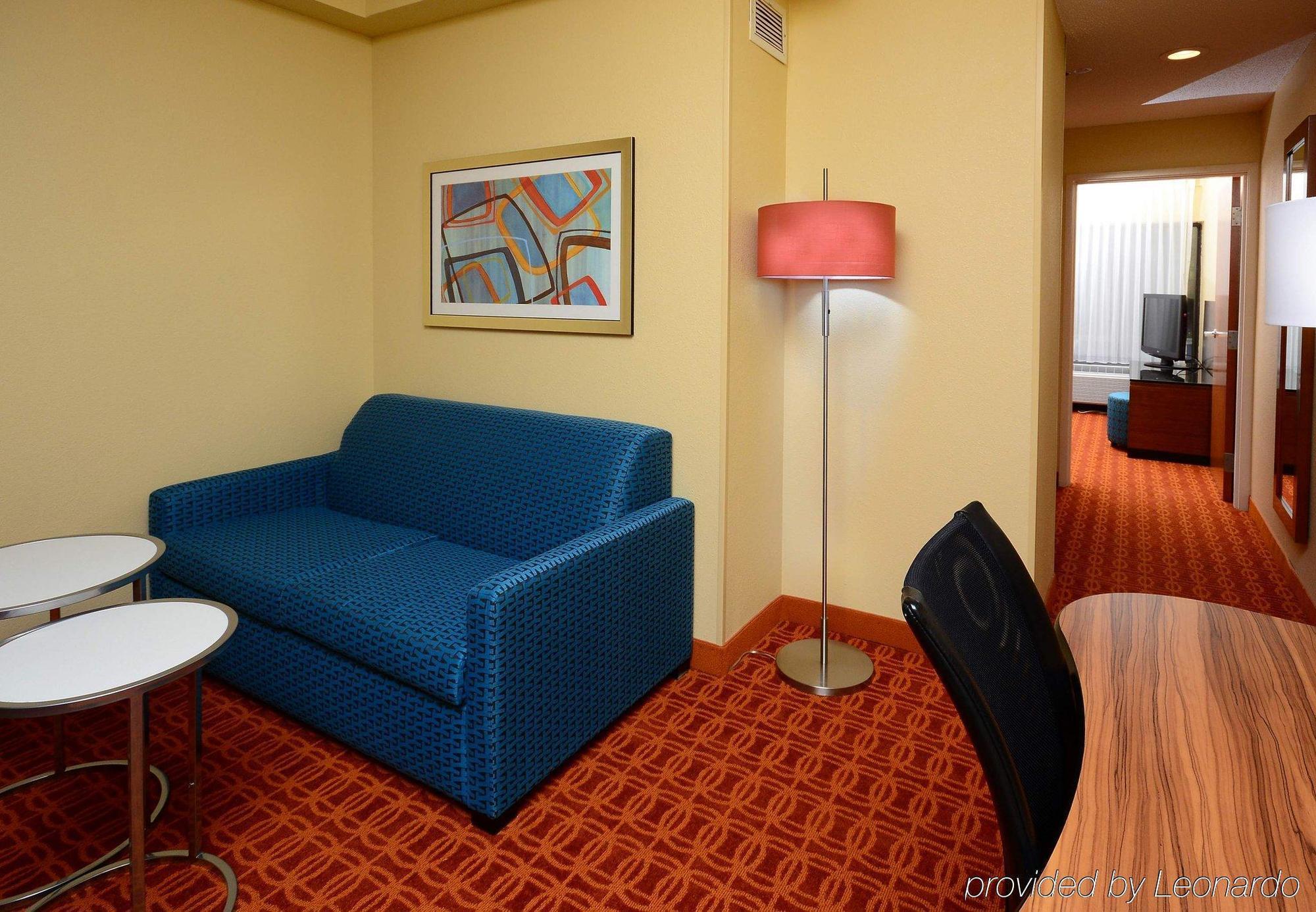 Fairfield Inn And Suites By Marriott Winston Salem/Hanes Exterior photo